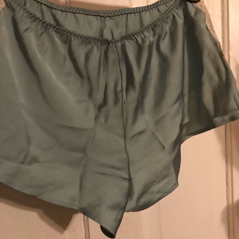 NWT 2 pcs. Victoria Secret lingerie - Picture 7 of 15